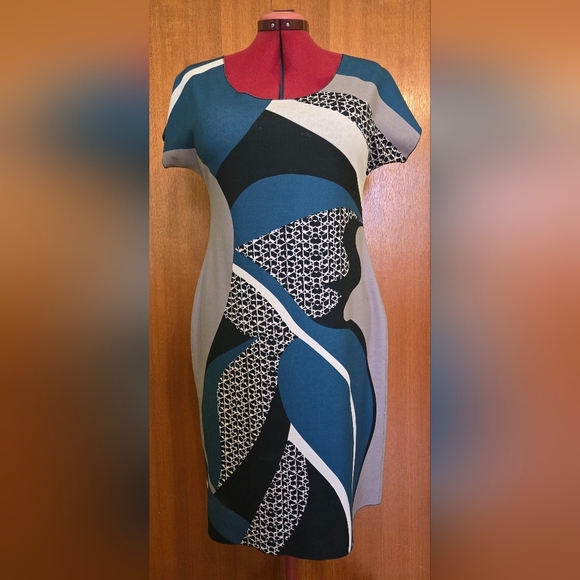 Unknown | Elegant Reversible Patterned Dress, Ptp 20'' to 25'' - Picture 9 of 13